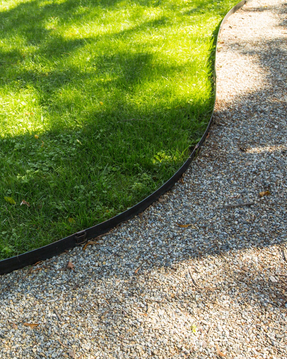 edging grass, edging lawn care